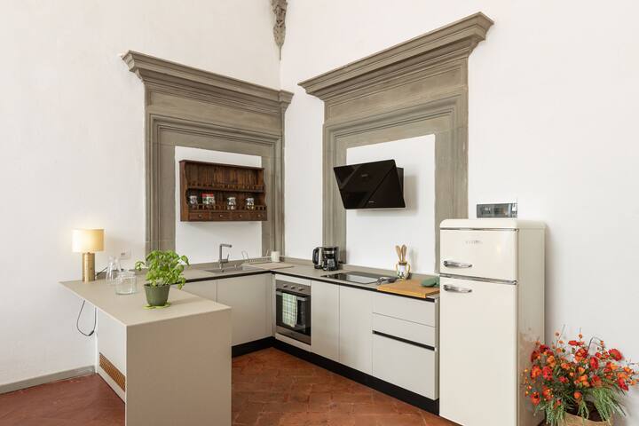 Benedetta 6 gallery image 5