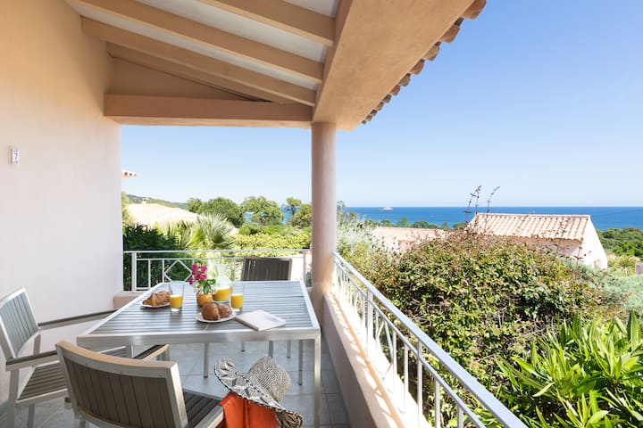 Mini Villa Vue Mer à 200m De La Plage De Pinarello - Zonza