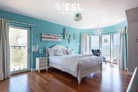 4 En Suite Bedroom Home Overlooking New Quay Sea