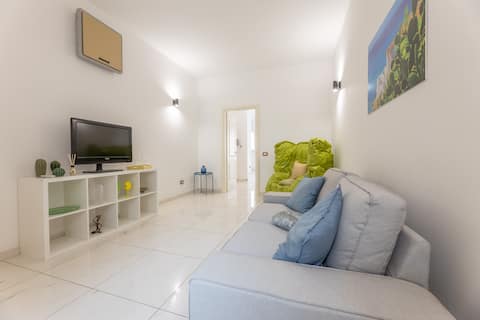 Popular Airbnb listing: Luxury Duplex 3 Bedroom - N23 - VisVacanze in Gallipoli