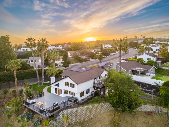 Remodeled Estate, City/Bay View, Fireworks,Jacuzzi gallery image 4