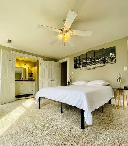 Highland House: Three Private Rooms w/ Onsite Host gallery image 4