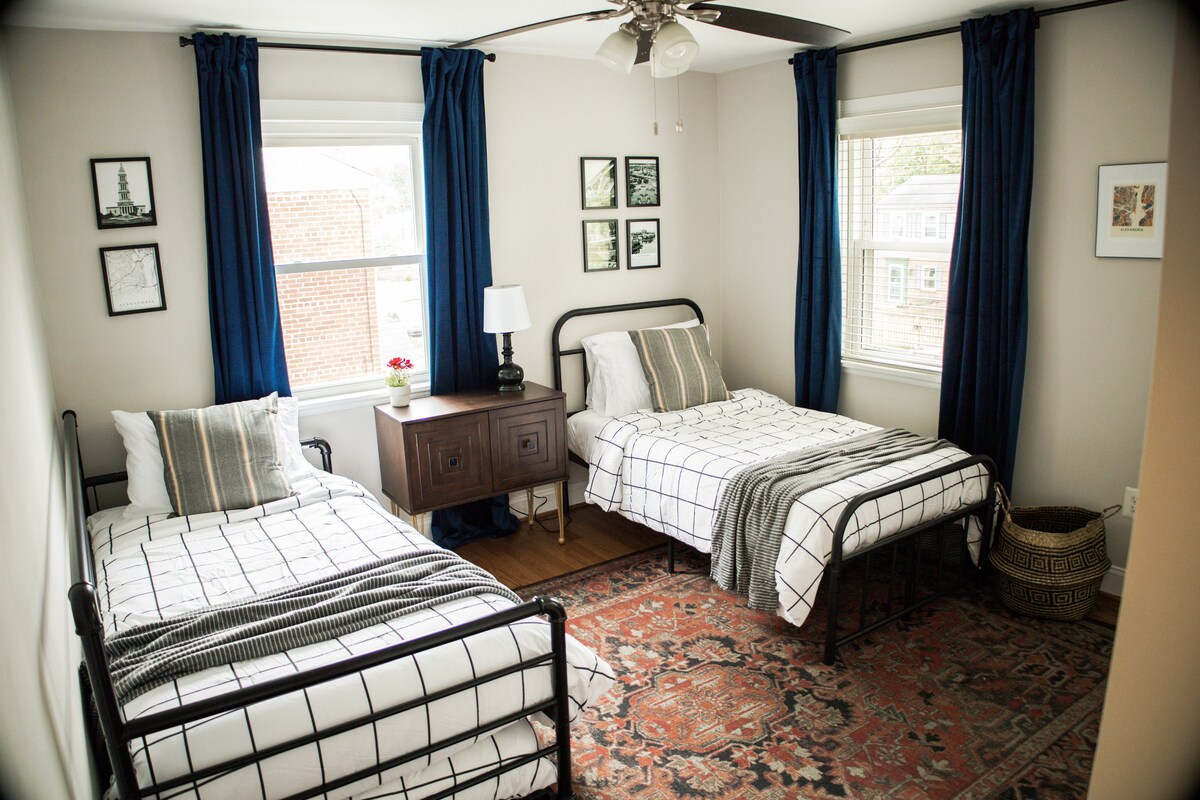 Საძინებელი 2 (ორი ერთადგილიანი საწოლით)