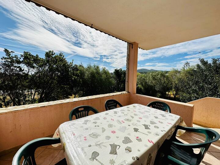 Appartamento Klimt Badualga Apartments for Rent in Badualga, Sardegna