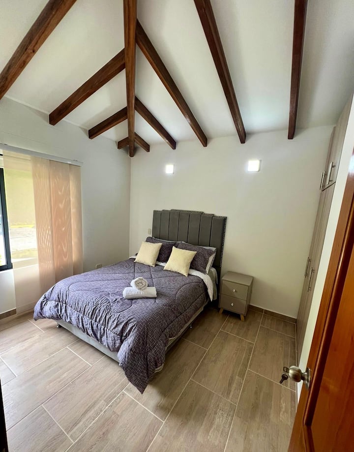 Habitación 2 . Cama doble 