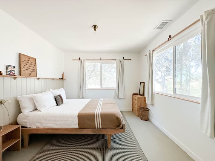 Bedroom #2 with queen size bed