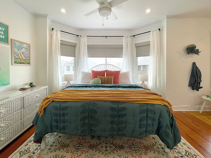 Chumba cha kulala cha Ghorofa ya Pili kilicho na Kitanda Kubwa, cha Starehe cha King Size