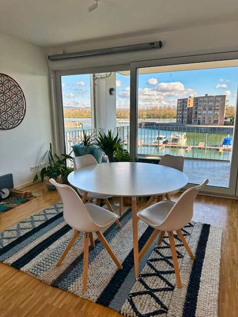 Chic Apartment in Prime Location