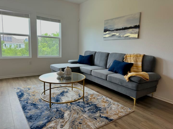 New Comfy Home near Tesla & AUS Houses for Rent in Del Valle, Texas