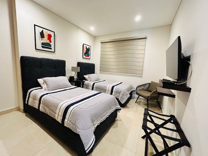 ห้องนอนที่สอง (Second Bedroom)