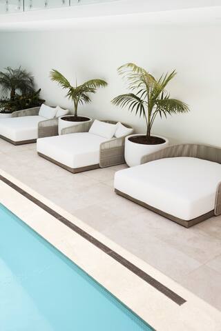 Cove House gallery image 2