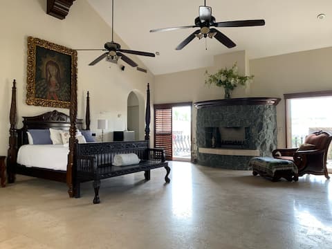 La Casona Hotel Bout. (Virginia)