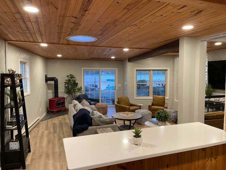 Bughs Lake Beach Retreat Houses for Rent in Wautoma, Wisconsin