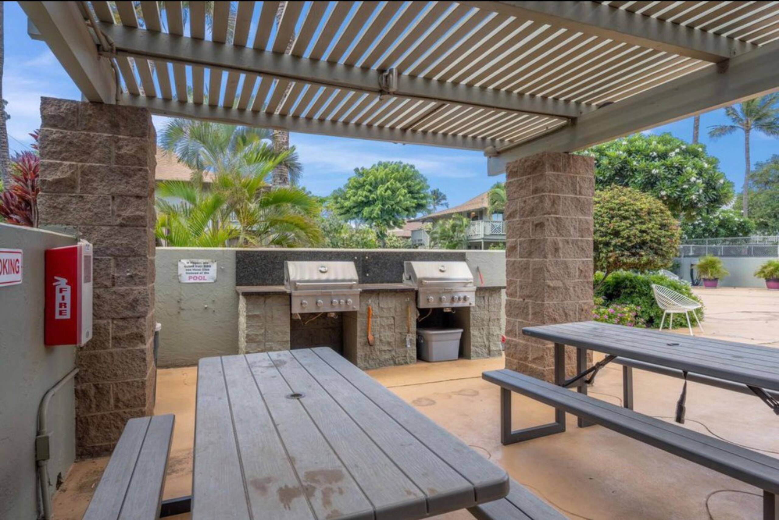 Couples Getaway | Beach, Pool, Hot Tub, Tennis! - Image 18