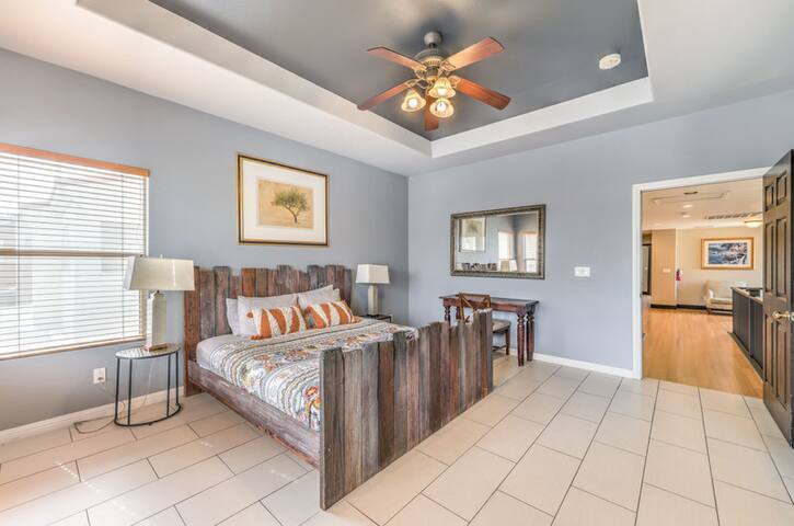 Charming family 5BR/3BR,Pool/Jacuzzi gallery image 4