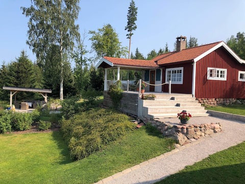 Sunnanäng Hilltop - cozy with amazing views