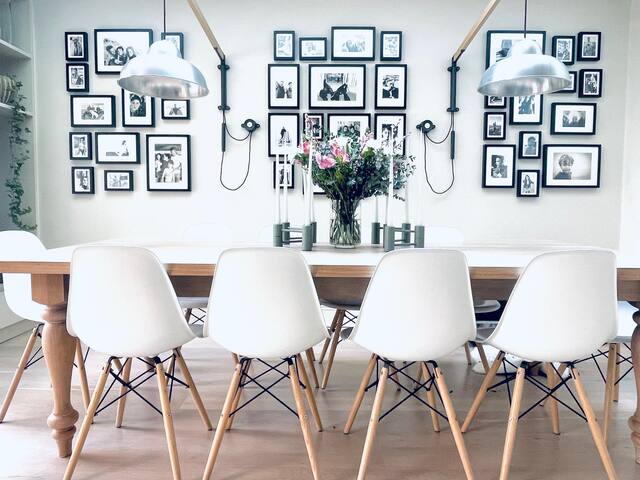 Elegant Family Home gallery image 4