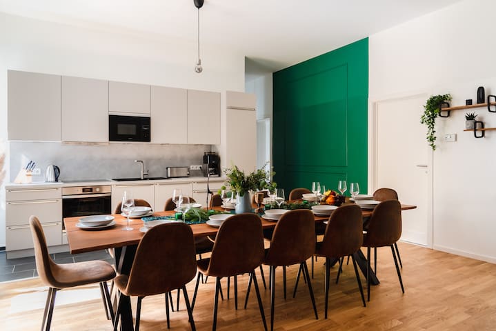 155sqm Family Apt, 5BR, 3B, kids room, 11min Alex