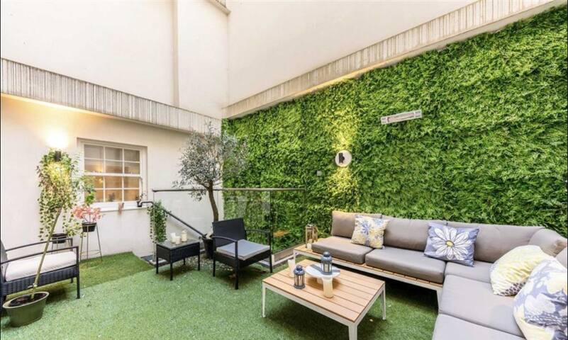 Luxury Central London Apartment 3BR / 3BTH gallery image 4