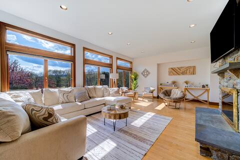 Relaxing Luxuries Retreat