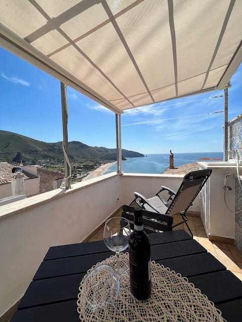 Top Airbnb: Divina DonnaSilvana Vacation Home in Sperlonga