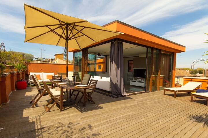 Pelliccia 11 Trastevere Penthouse gallery image 4