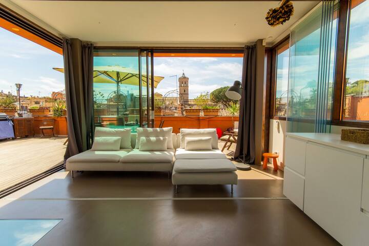 Pelliccia 11 Trastevere Penthouse gallery image 3