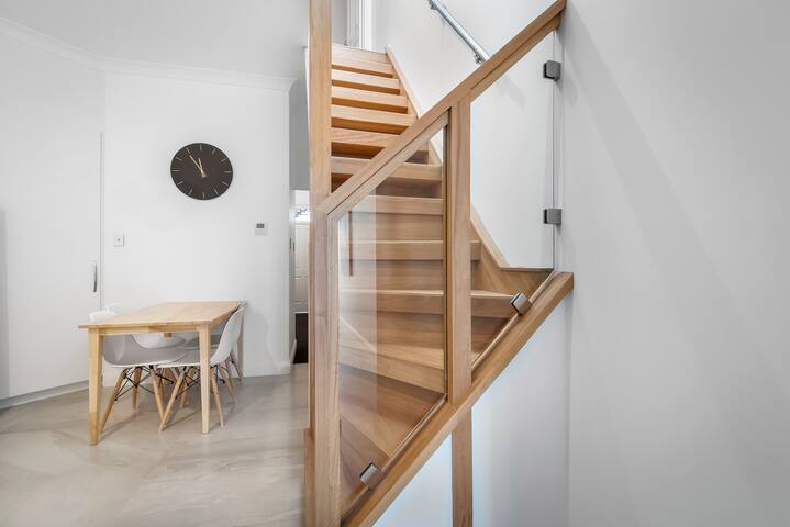 Brisbane Terrace – Free Parking – Hobart gallery image 5