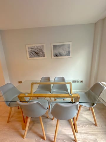 Spacious 3Bed Baker St/2bath gallery image 5