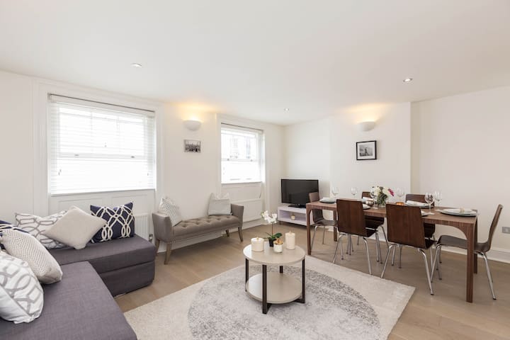 Stylish 2BR Urban Studio Near Covent Garden