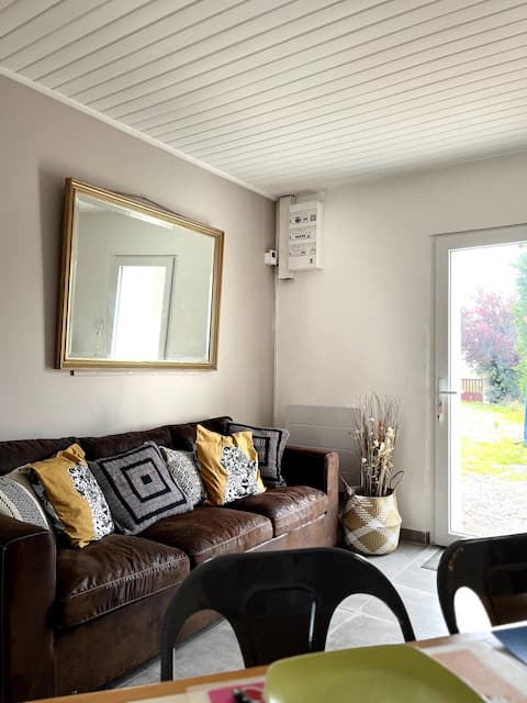 Top performing Airbnb: Longère near Plage des Conches with pool in Angles