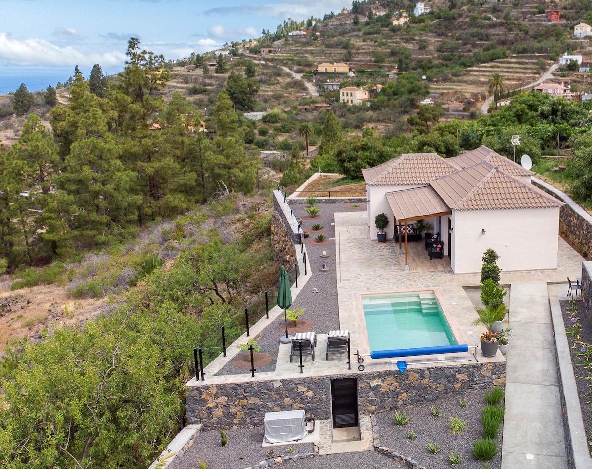 Casa Kenca - A haven of peace. - Chalets for Rent in Tijarafe, La Palma,  Spain - Airbnb