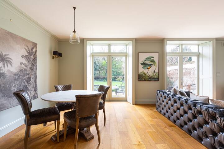 Luxury Garden Apartment gallery image 3