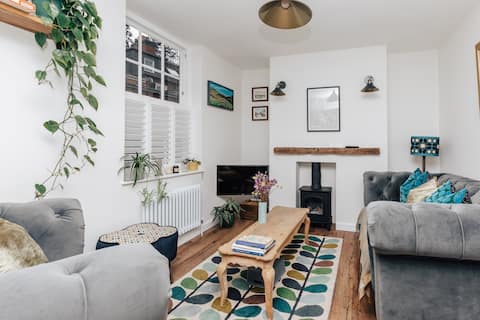 Top Airbnb: The Poppies in Henley On Thames
