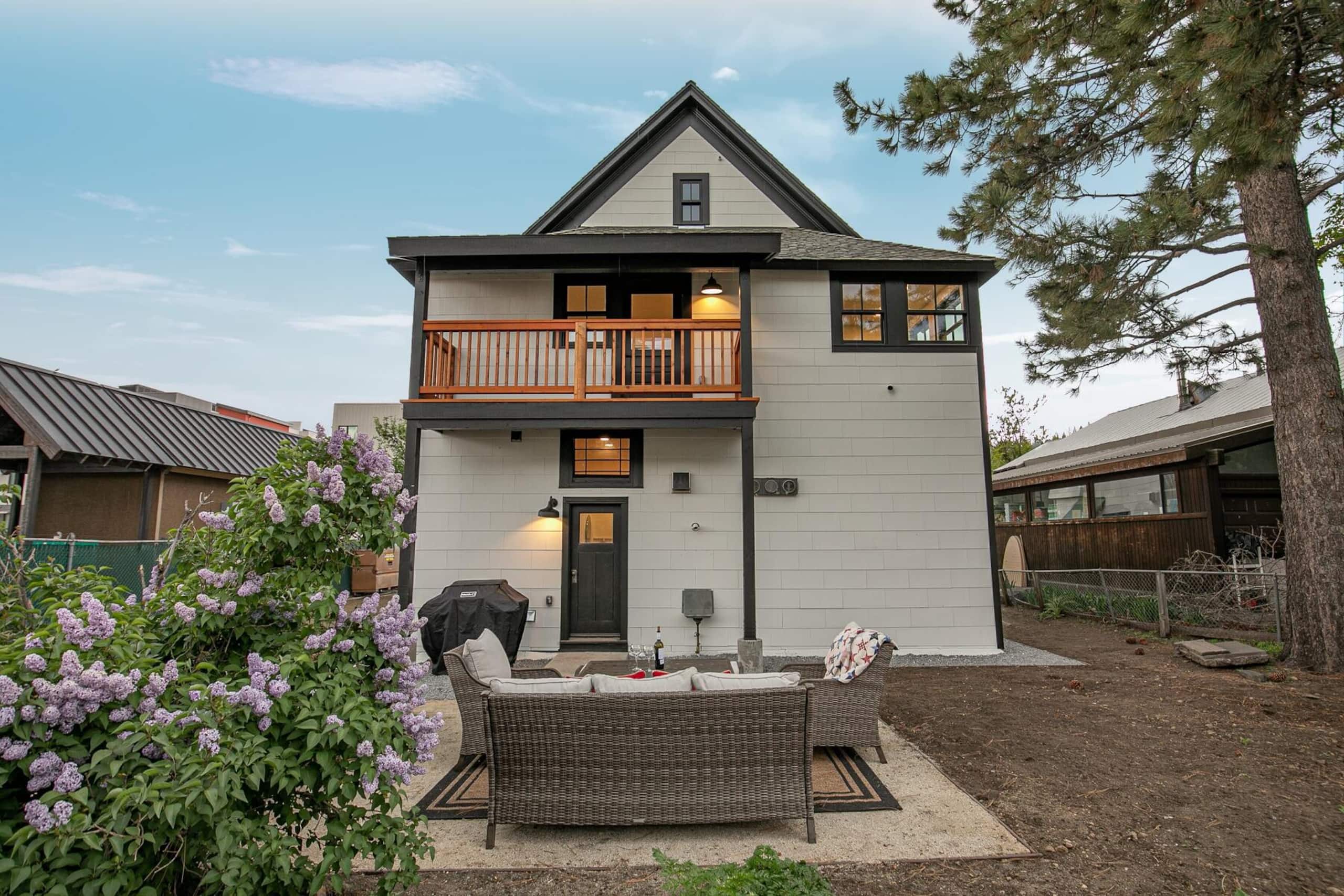 Mountain Modern Home Steps from Downtown Truckee - Photo 56