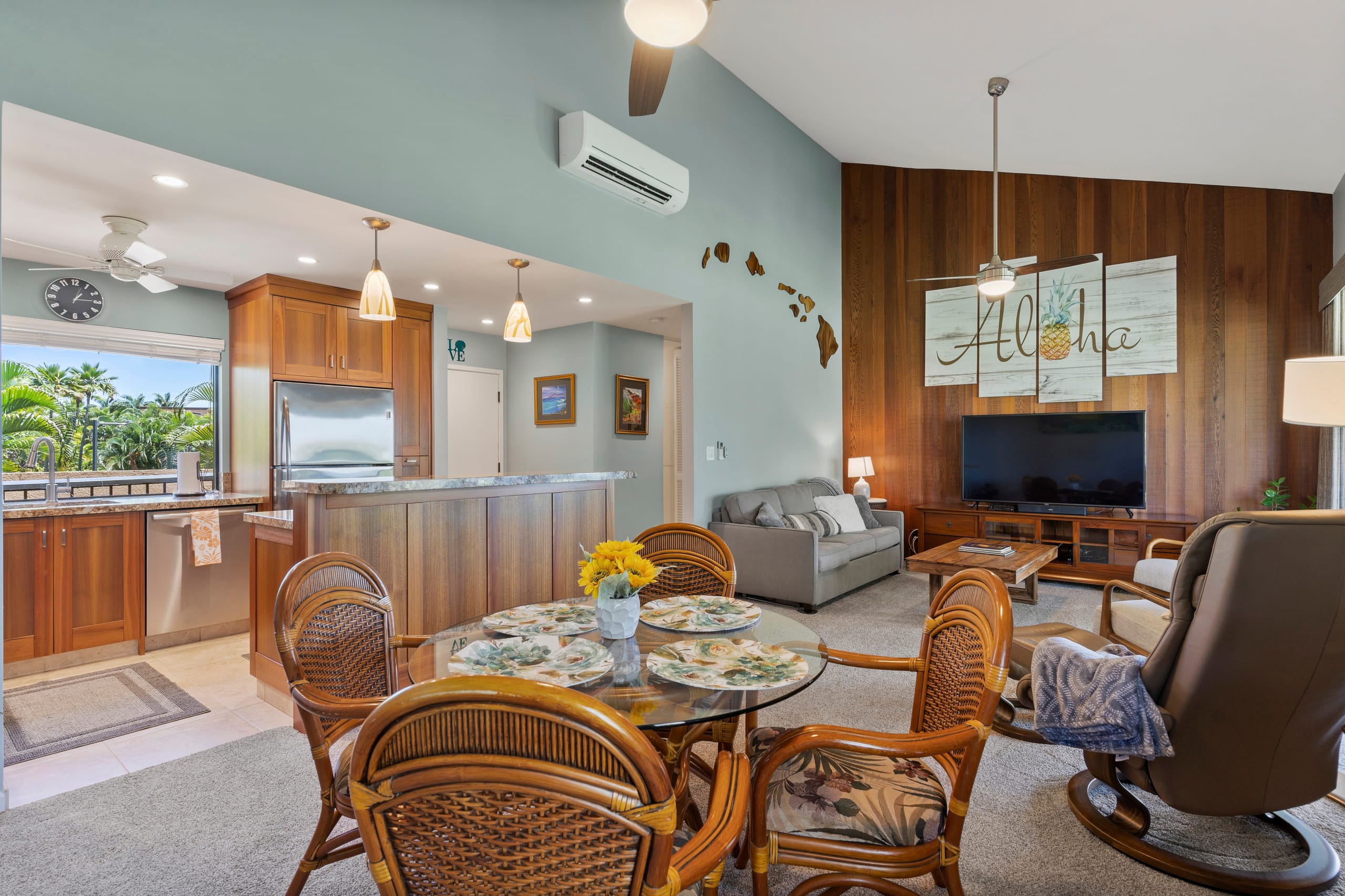 Condo in Kihei · ★4.91 · 1 bedroom · 2 beds · 2 baths - Image 6