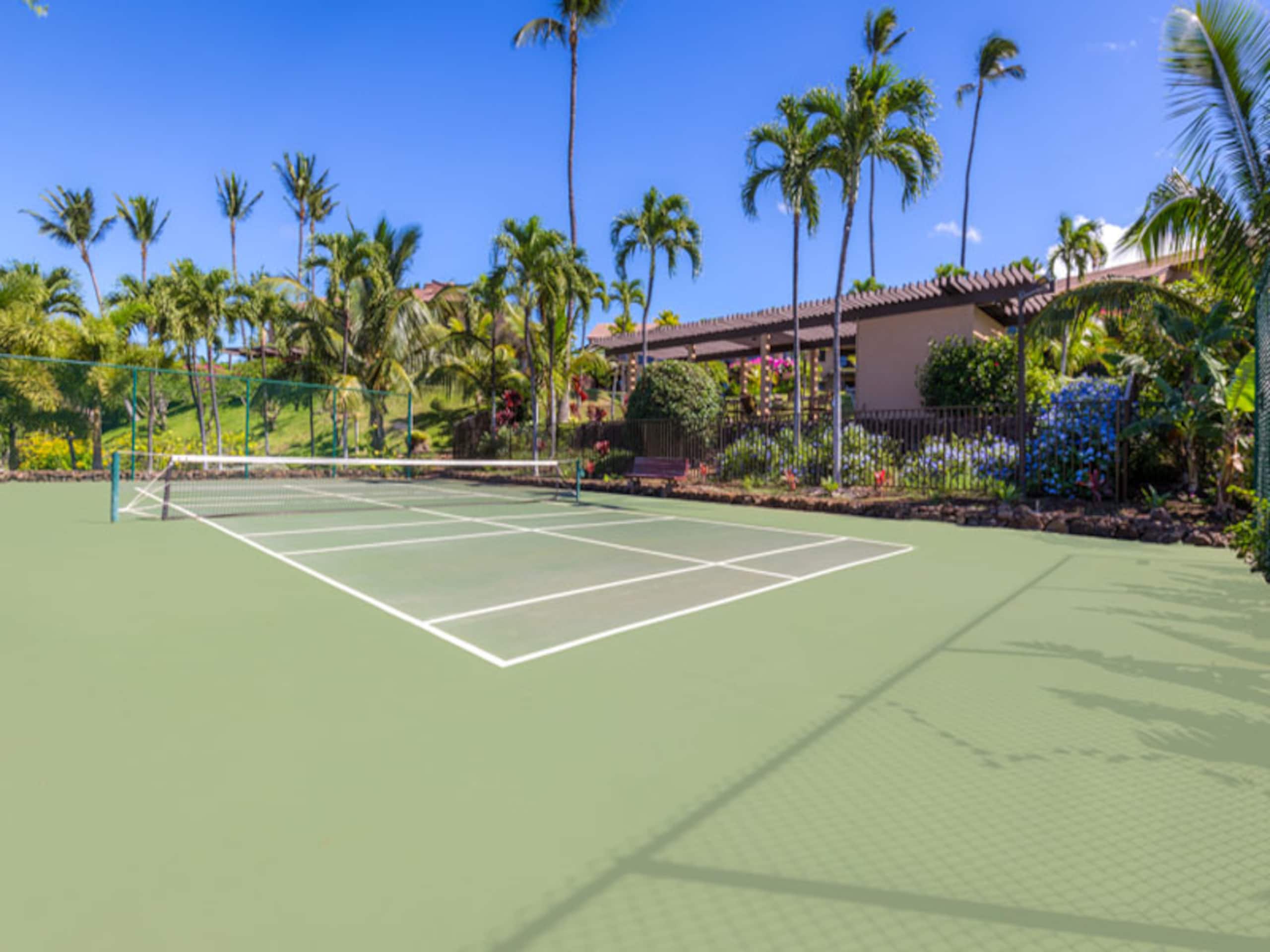 Condo in Kihei · ★4.91 · 1 bedroom · 2 beds · 2 baths - Image 38