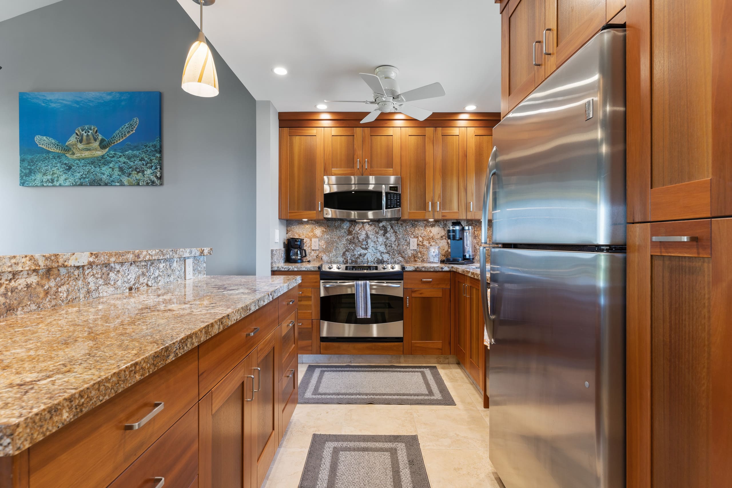 Condo in Kihei · ★4.91 · 1 bedroom · 2 beds · 2 baths - Image 12
