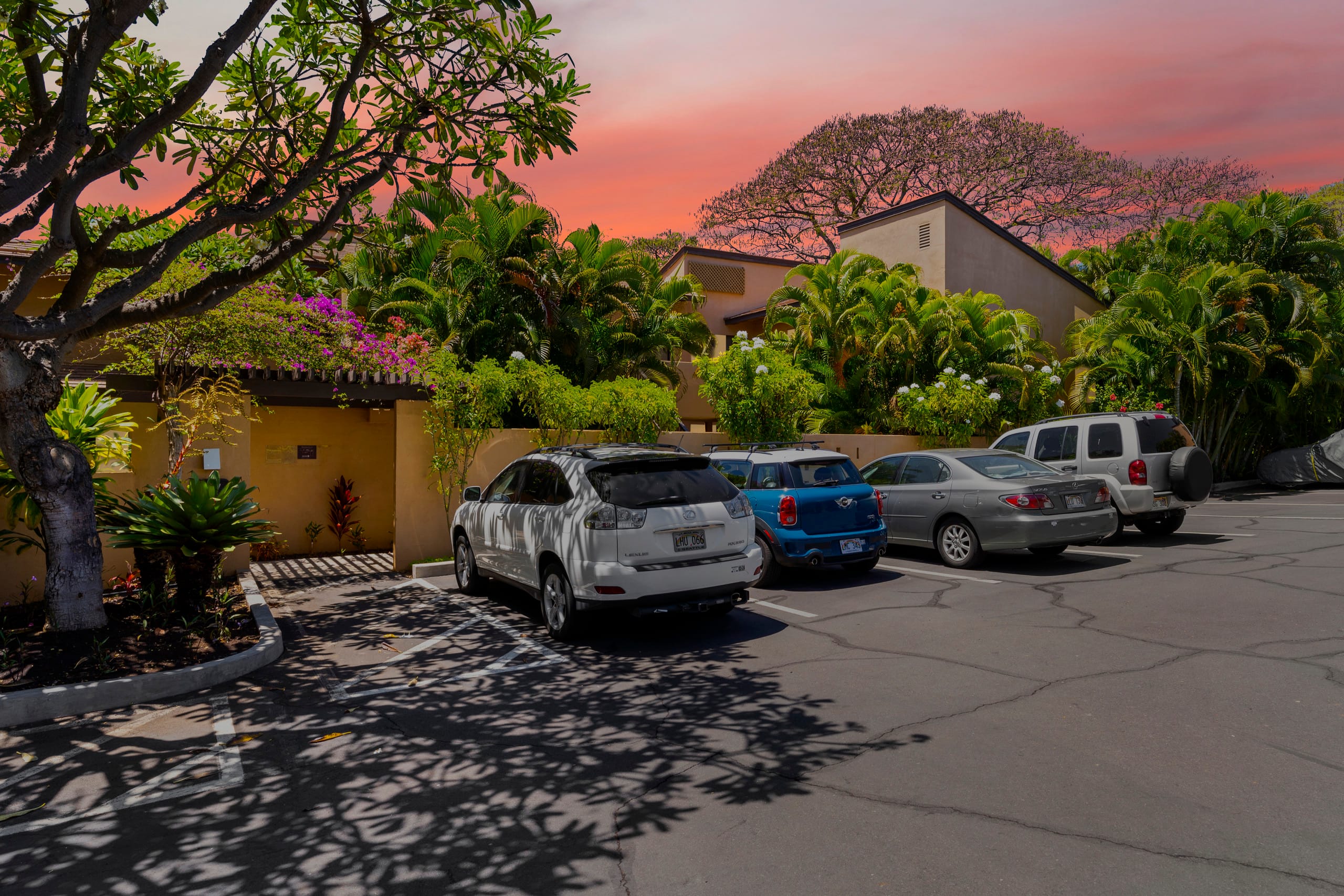 Condo in Kihei · ★4.91 · 1 bedroom · 2 beds · 2 baths - Image 40