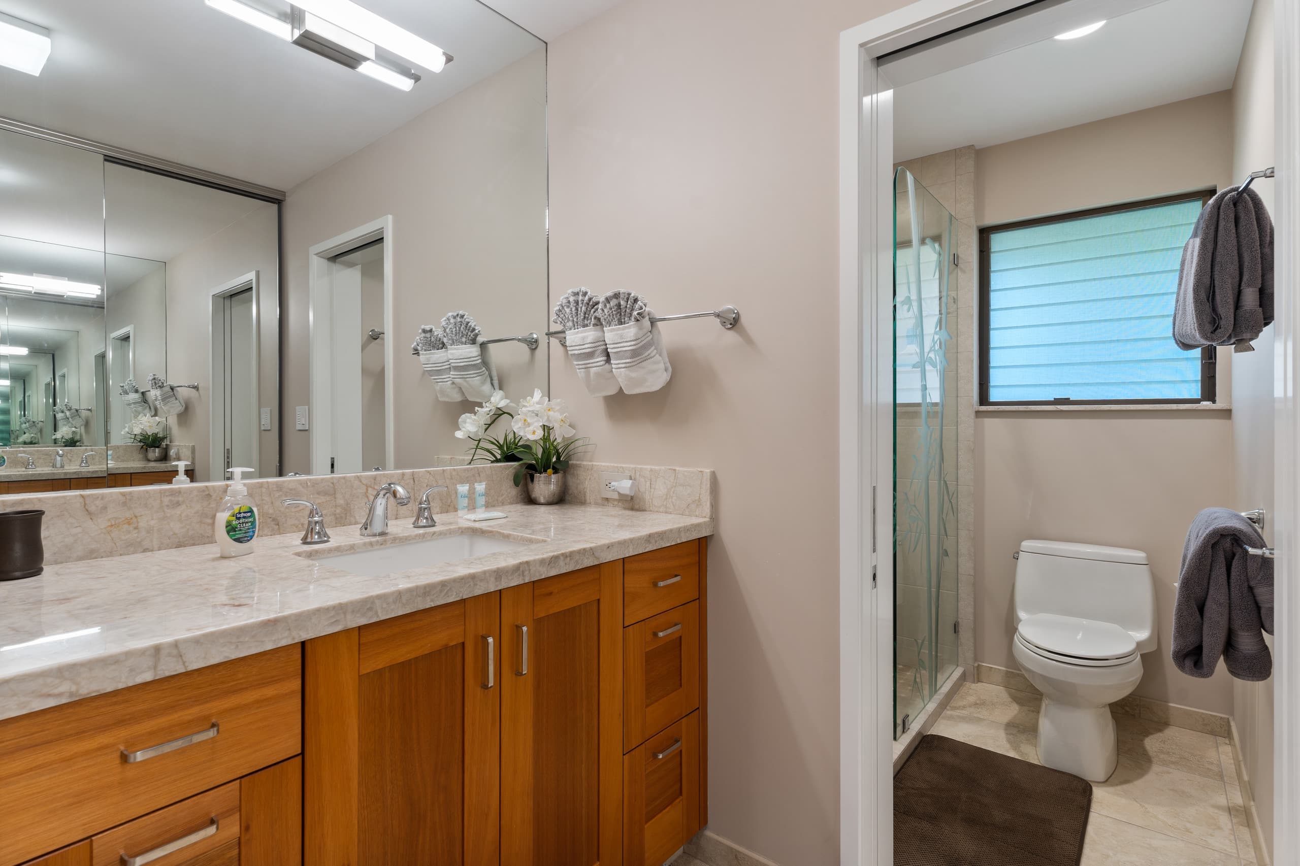 Condo in Kihei · ★4.91 · 1 bedroom · 2 beds · 2 baths - Image 19