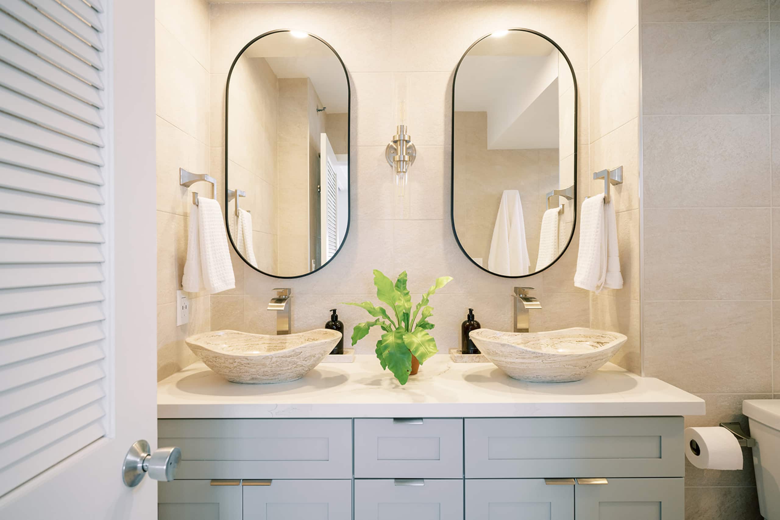 Home in Honolulu · ★4.97 · 1 bedroom · 2 beds · 1 bath - Image 5