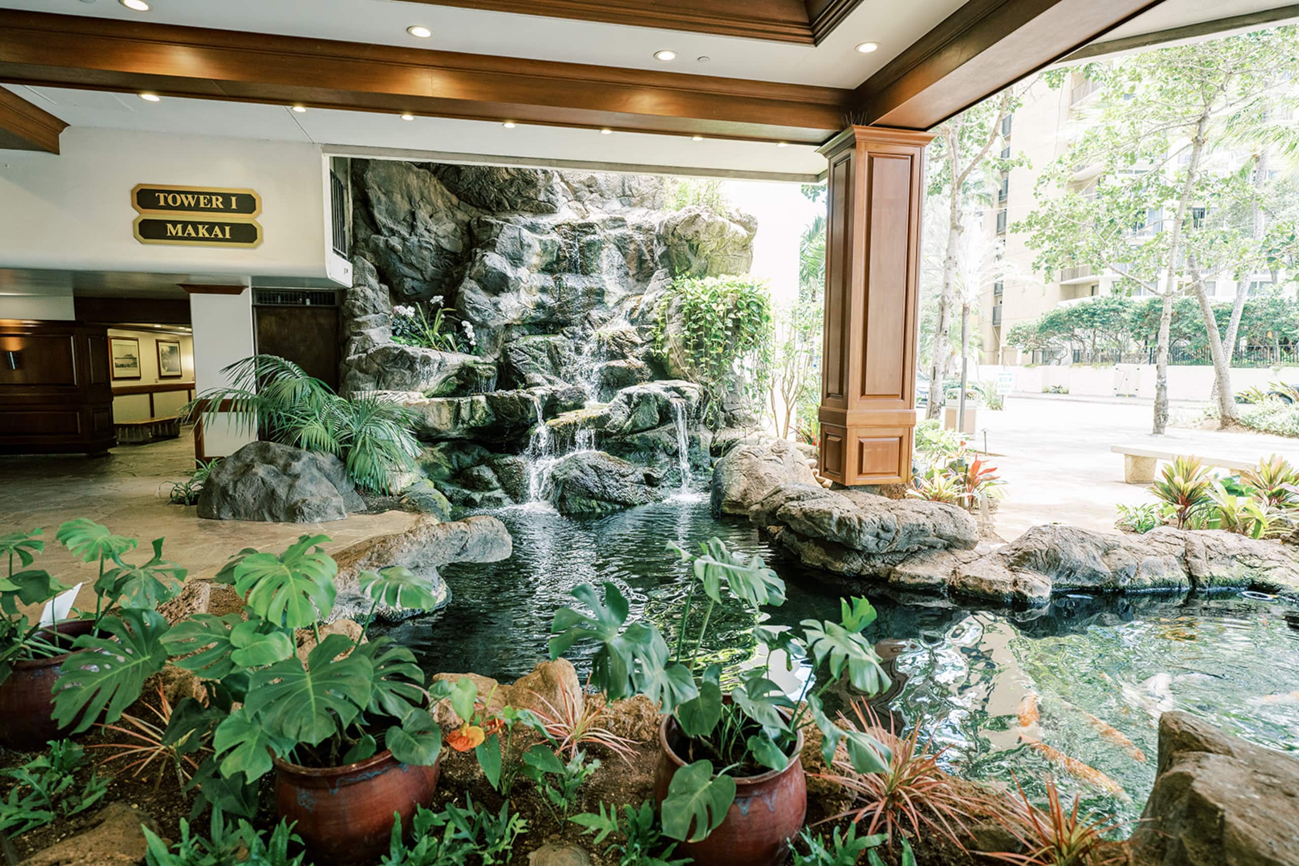 Home in Honolulu · ★4.97 · 1 bedroom · 2 beds · 1 bath - Image 61