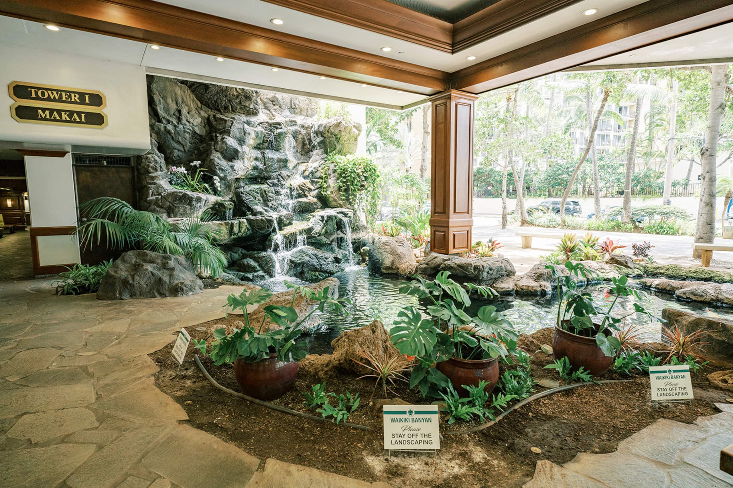 Home in Honolulu · ★4.97 · 1 bedroom · 2 beds · 1 bath - Image 62
