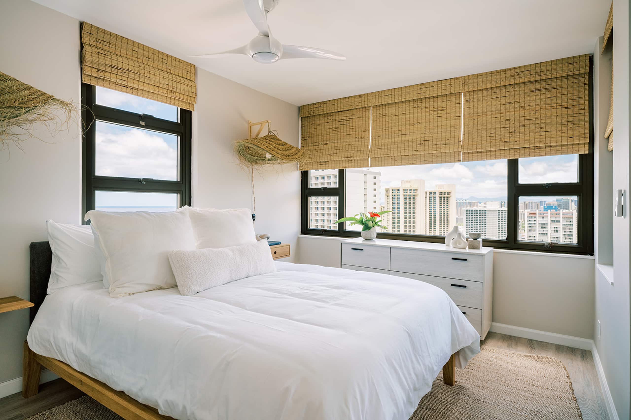 Home in Honolulu · ★4.97 · 1 bedroom · 2 beds · 1 bath - Image 56