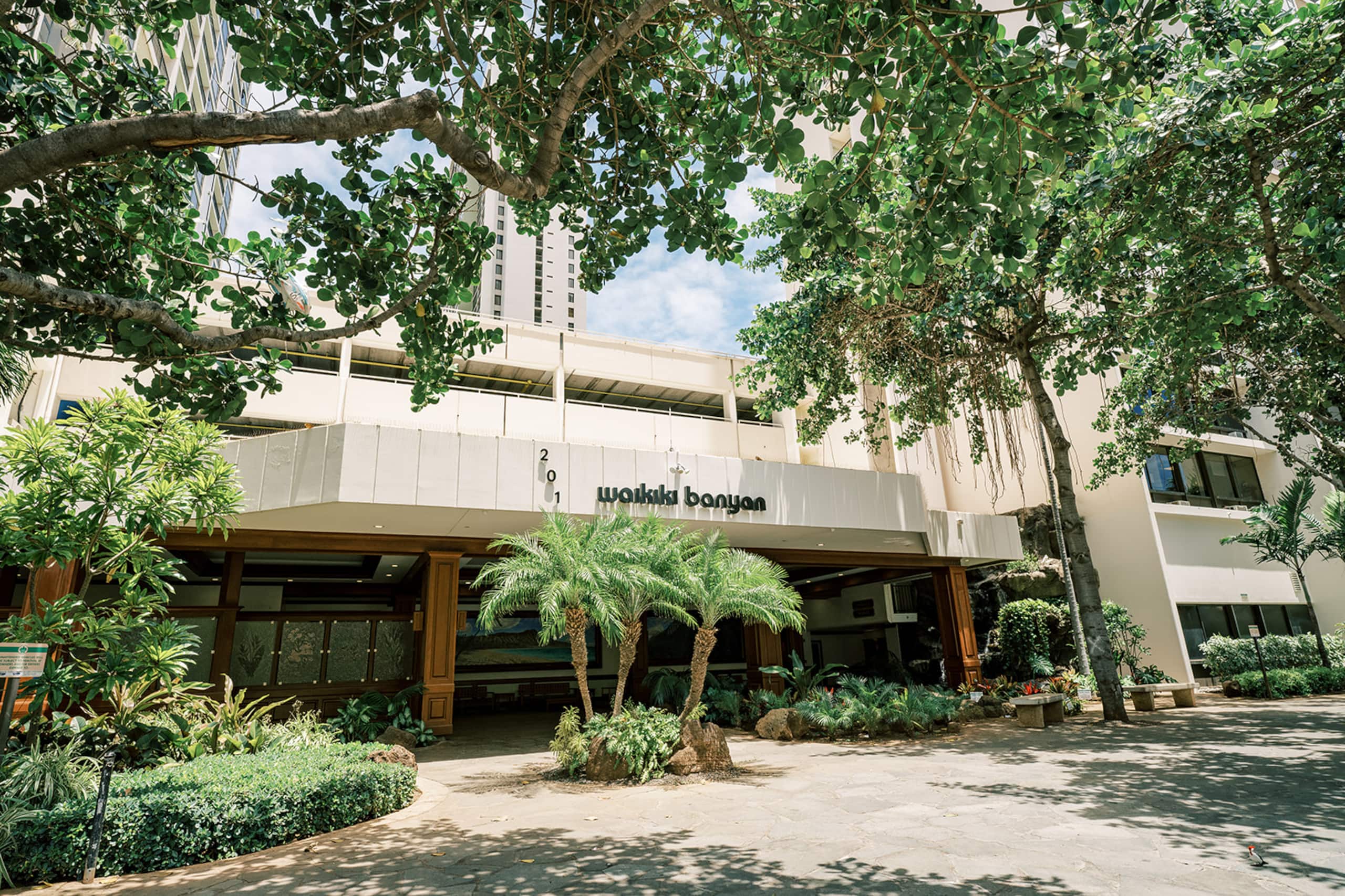 Home in Honolulu · ★4.97 · 1 bedroom · 2 beds · 1 bath - Image 65