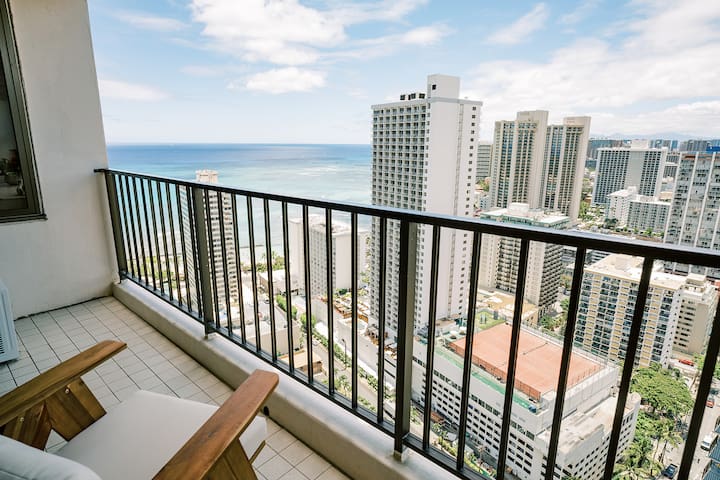 Aloha By Charlie managed Airbnb listing 2
