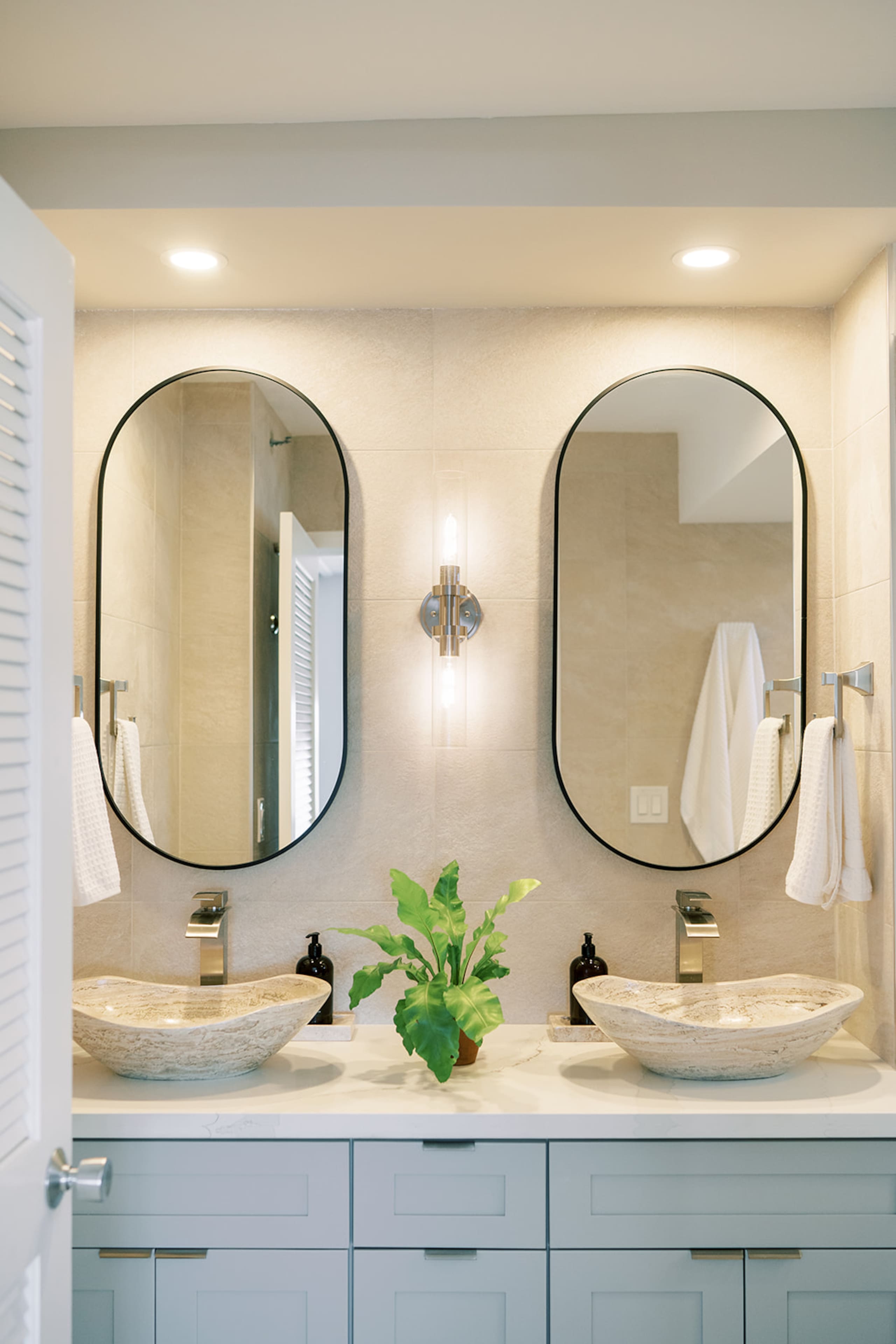 Home in Honolulu · ★4.97 · 1 bedroom · 2 beds · 1 bath - Image 26