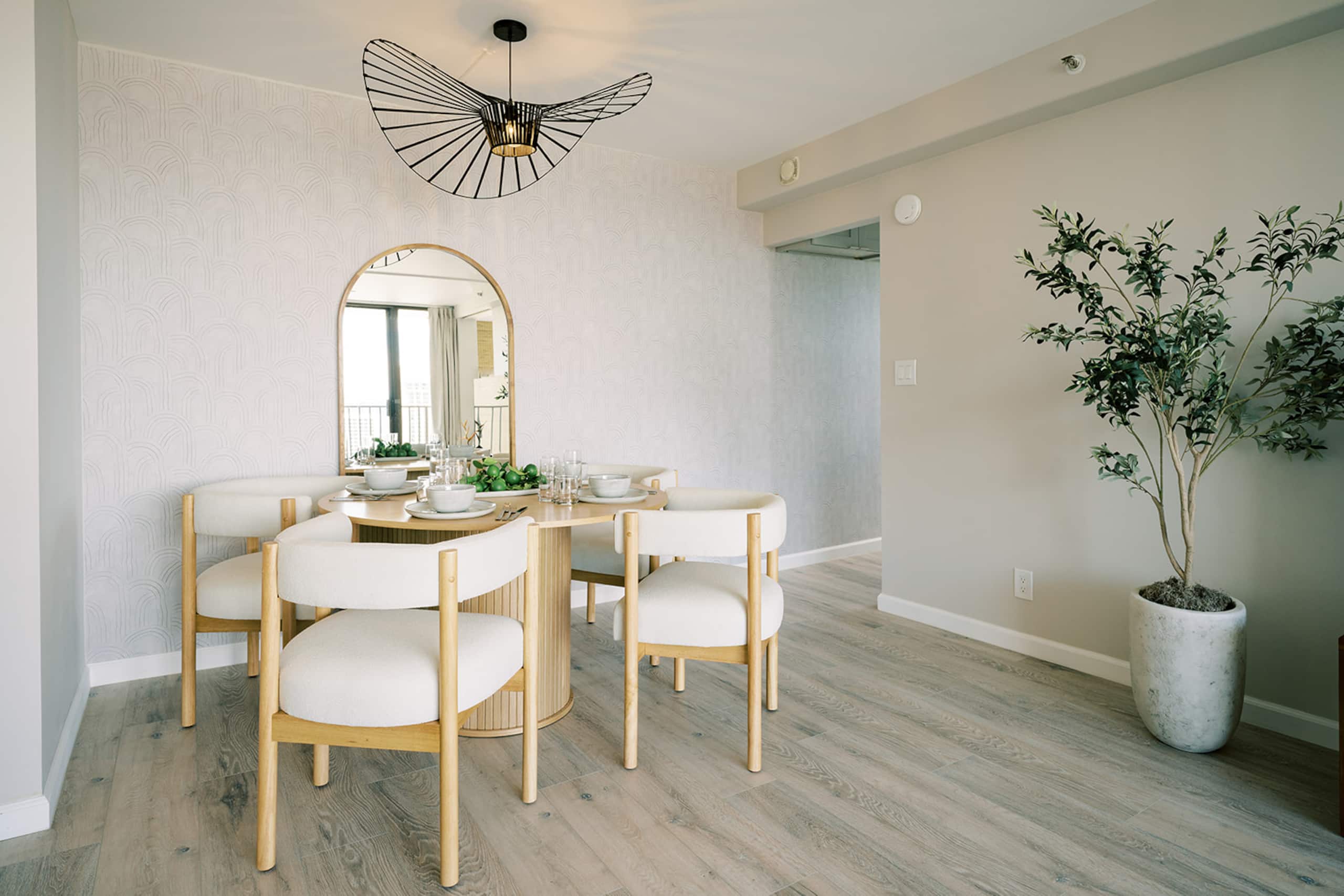 Home in Honolulu · ★4.97 · 1 bedroom · 2 beds · 1 bath - Image 7