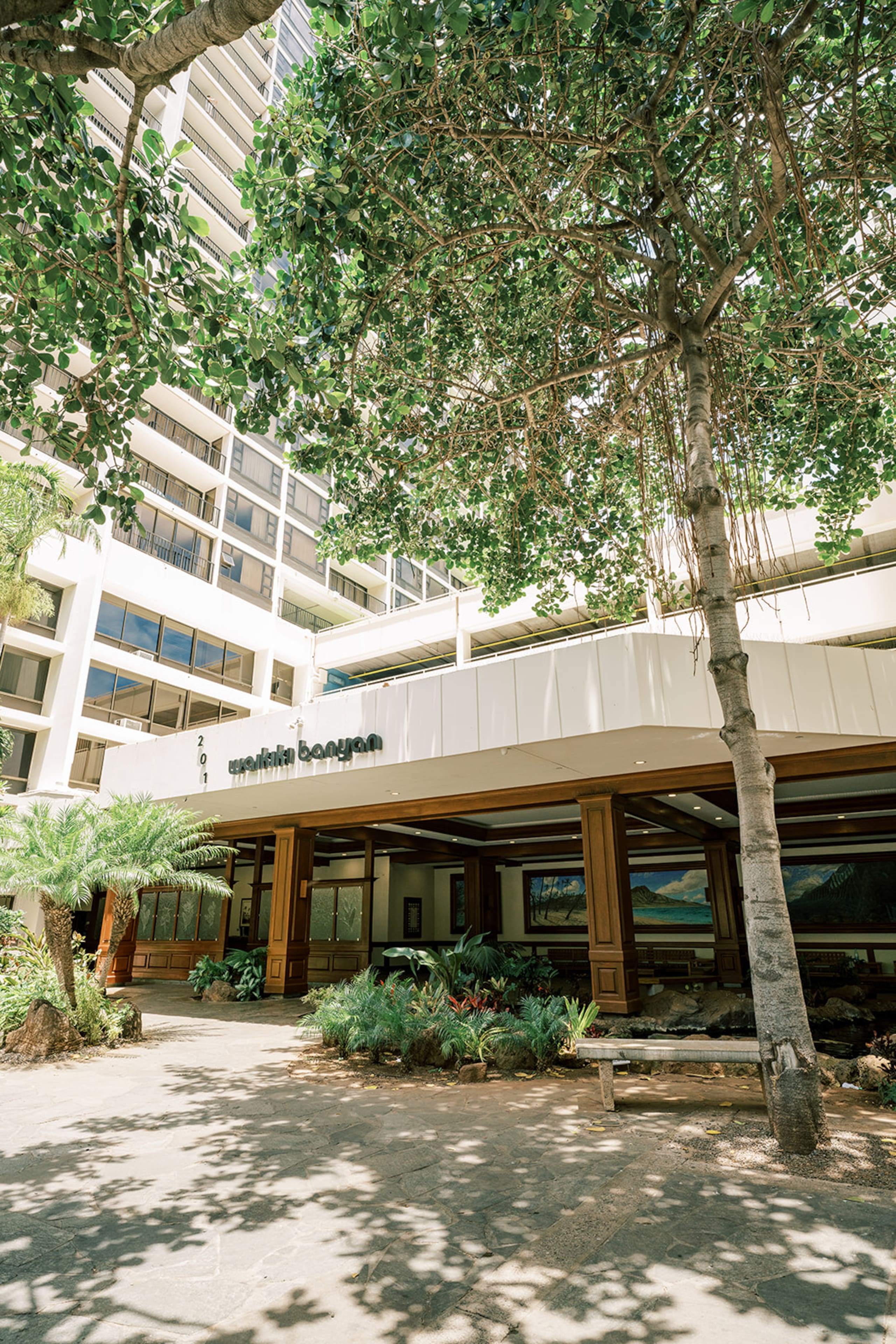 Home in Honolulu · ★4.97 · 1 bedroom · 2 beds · 1 bath - Image 64