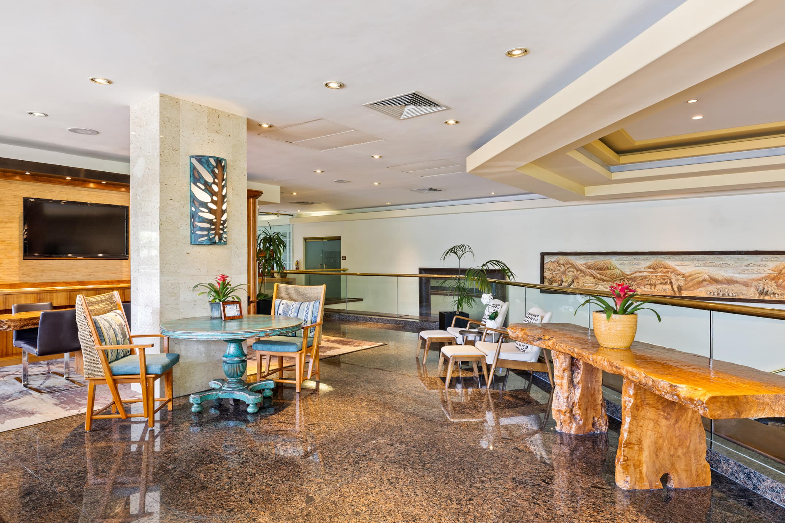 Condo in Honolulu · ★4.75 · 1 bedroom · 2 beds · 1 private bath - Image 37